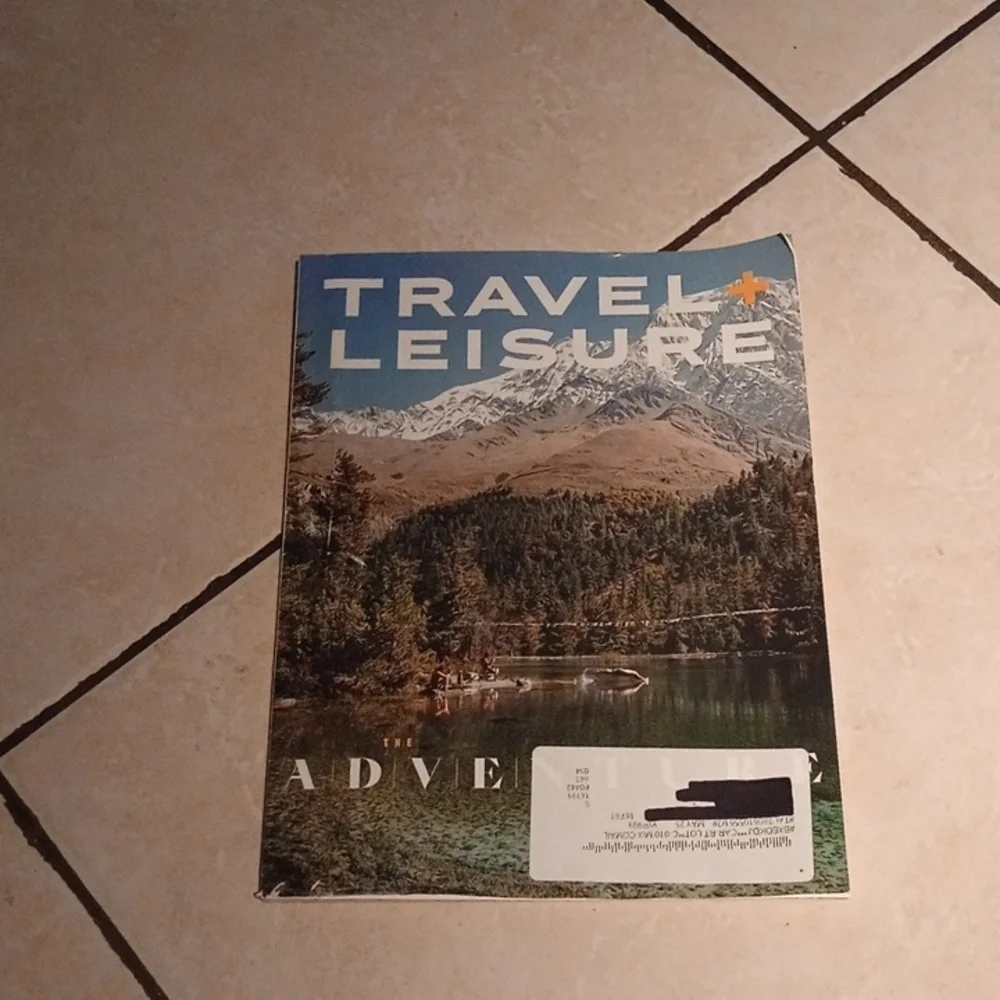 Magazines - Picture 1 of 3